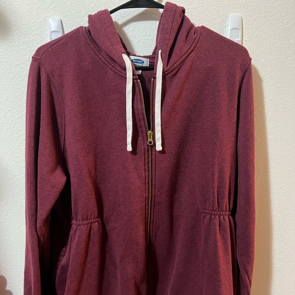 MATERNITY- zip up